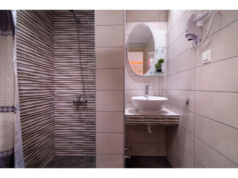 Apartment House Diakos *