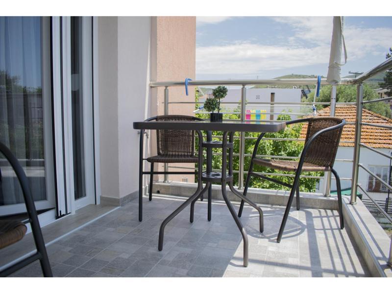 Apartment House Diakos