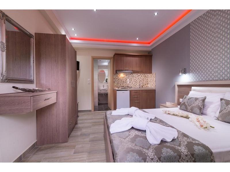 Apartment House Diakos *